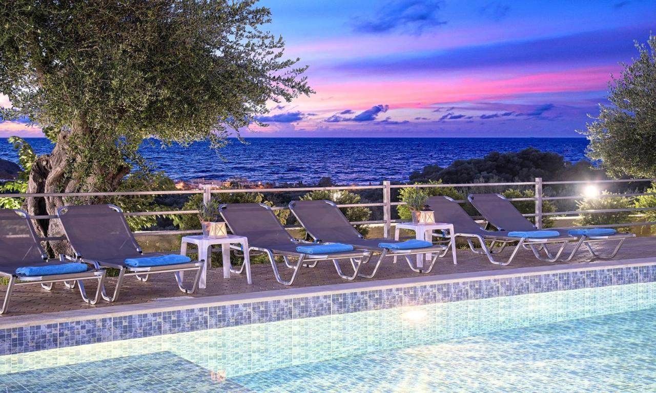 Aqua Blue Villas With Heated Pool Mathes Екстер'єр фото