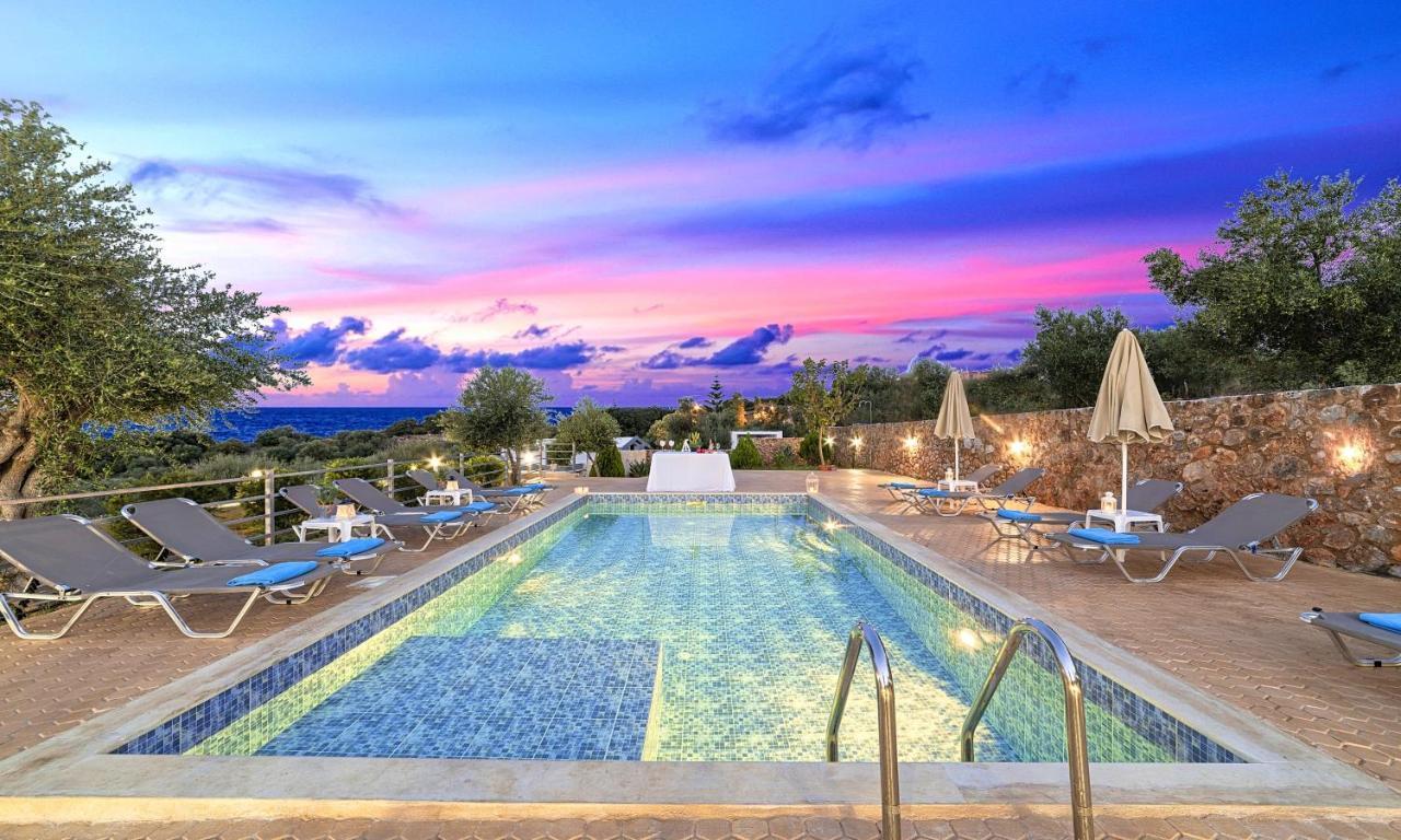 Aqua Blue Villas With Heated Pool Mathes Екстер'єр фото