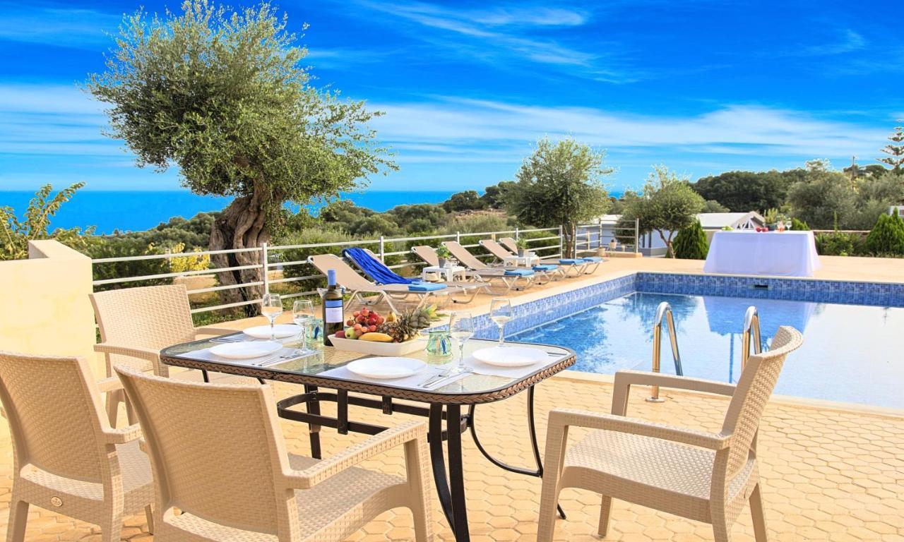 Aqua Blue Villas With Heated Pool Mathes Екстер'єр фото